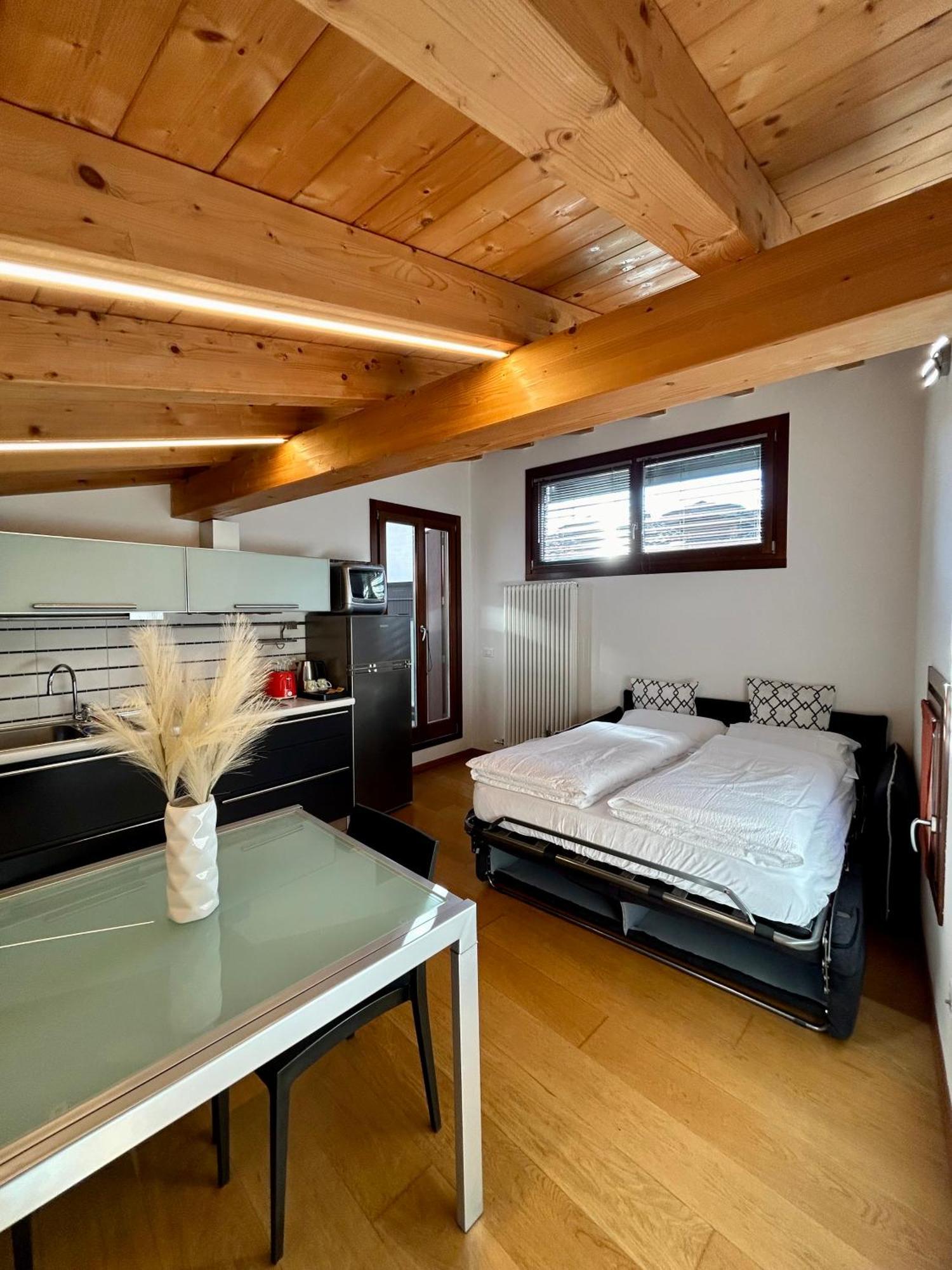 Apartament La Terrazza Sul Tetto Arco Zewnętrze zdjęcie