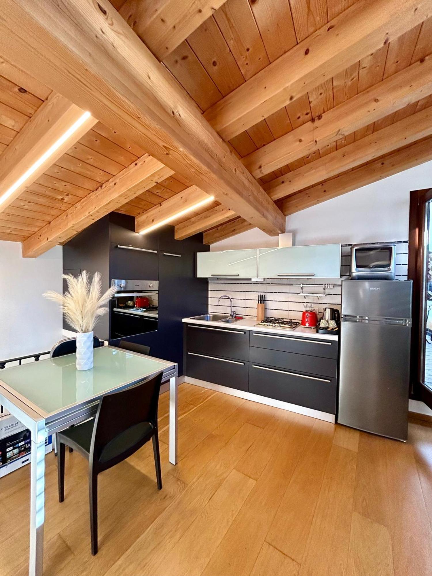 Apartament La Terrazza Sul Tetto Arco Zewnętrze zdjęcie