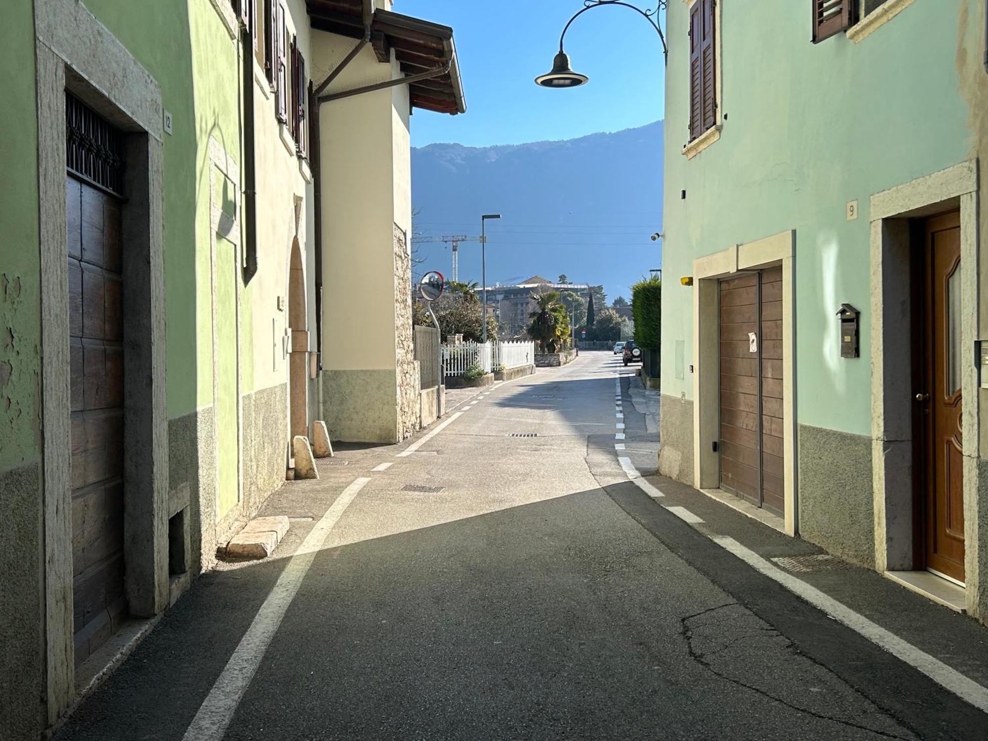 Apartament La Terrazza Sul Tetto Arco Zewnętrze zdjęcie