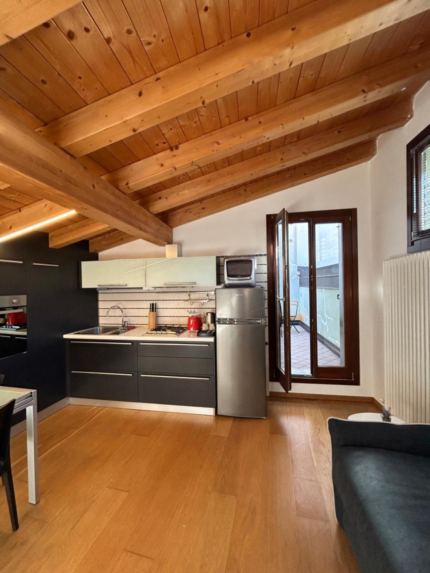 Apartament La Terrazza Sul Tetto Arco Zewnętrze zdjęcie